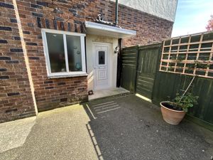 Photo 24- click for photo gallery